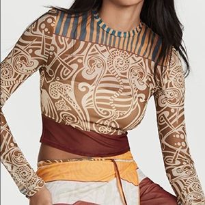 Alexis Wynn’s Top. Perfect condition